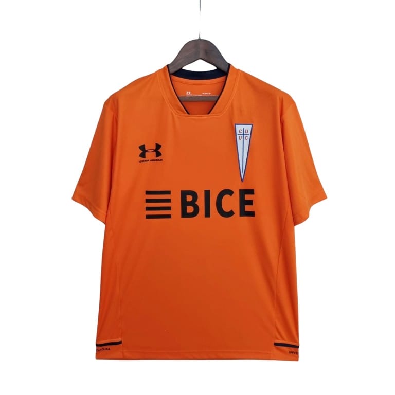 Camiseta Universidad Católica Naranja 2022/23 Under Armour BICE