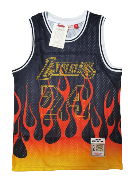 Camiseta NBA Los Angeles Lakers Kobe Bryant 24 Flames Mitchell & Ness Retro Negra Camiseta NBA Los Angeles Lakers Kobe Bryant 24 Flames Mitchell & Ness Retro Negra