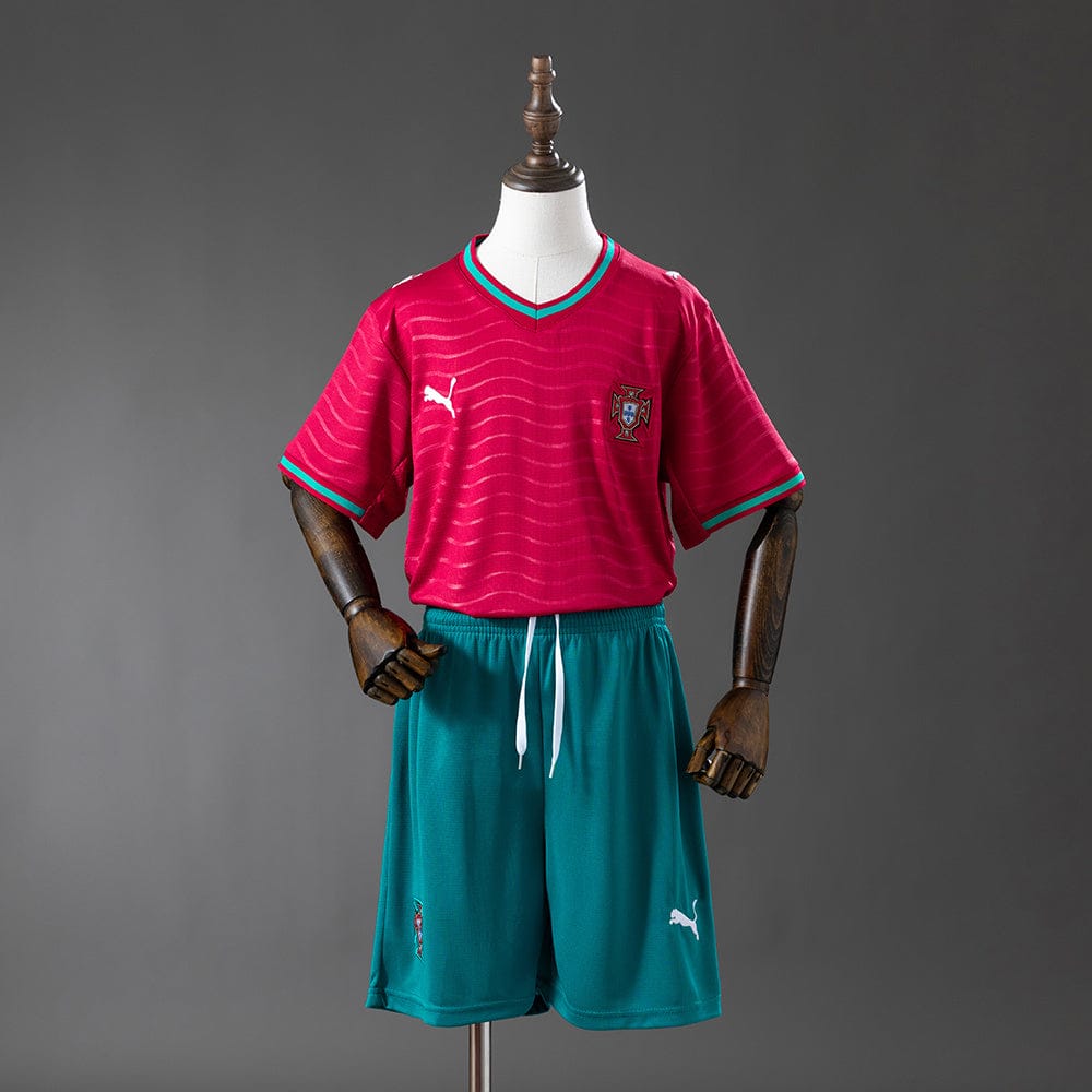 13e34f8f_5b3319a1-eb77-464d-915e-63542aafd225.jpg Camiseta + Short Portugal 26/27 Niños - Imagen 1